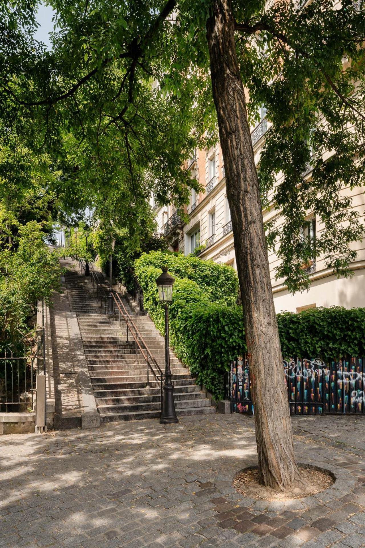 Edgar Suites Montmartre - Paul Albert Paris Exterior photo
